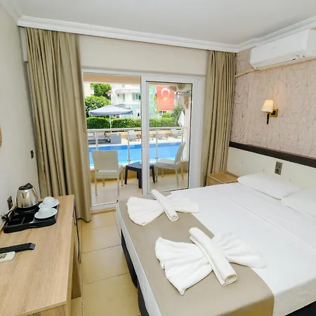 Moni Otel
