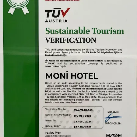 Moni Otel *