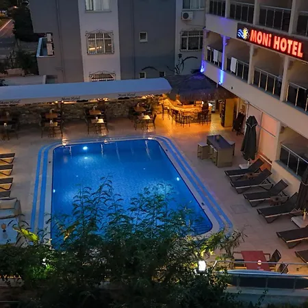 Moni Otel *